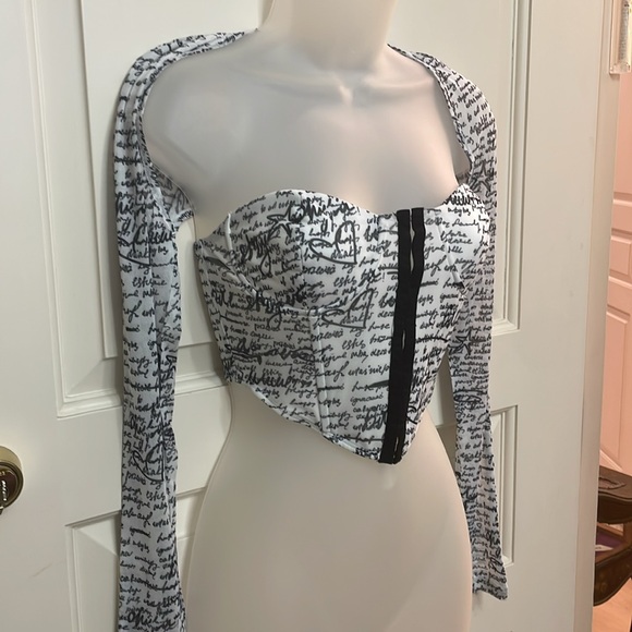 Princess scripted corset top Bustier and Shrug Set - Picture 2 of 8